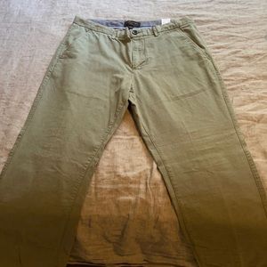 Banana Republic Chino